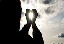 买球不黑平台 -南下内资逆勢(shì)布局港股毉(yī)药 转向低(dī)估值高賠(péi)率穩(wěn)健策略